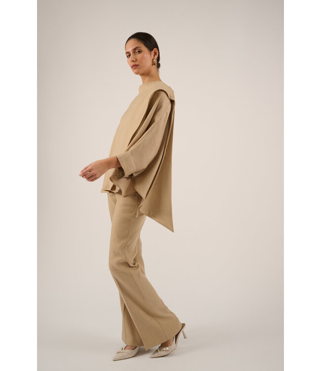 Leon cape 102 natural