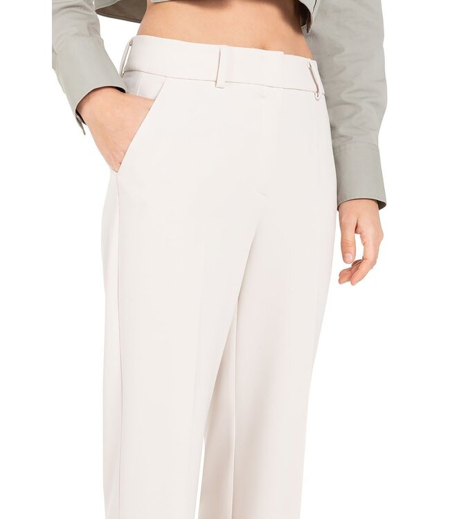 Amelie6052 0246/025 cl702