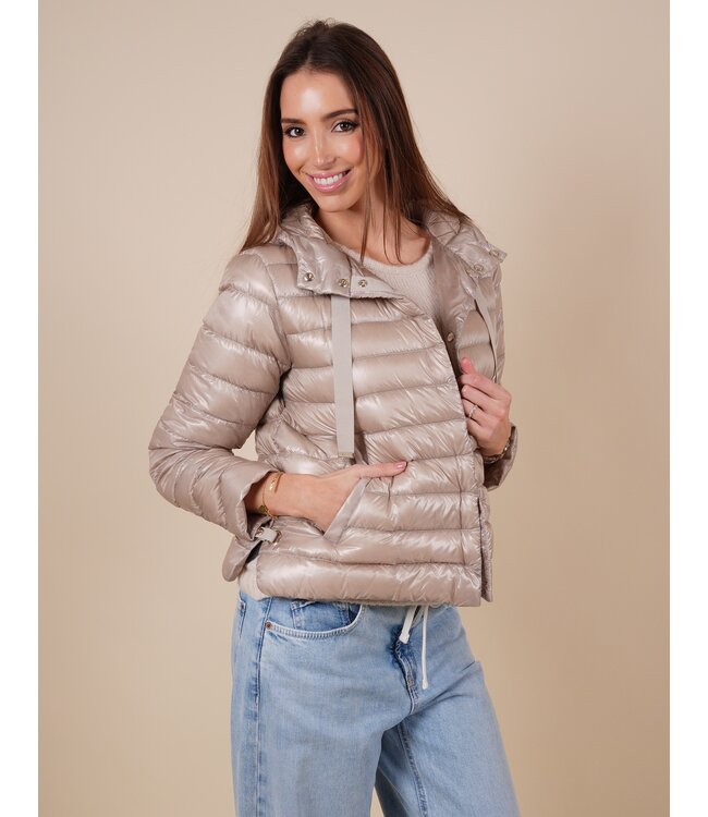 PI001994D 12017Z cl 1985 chantilly