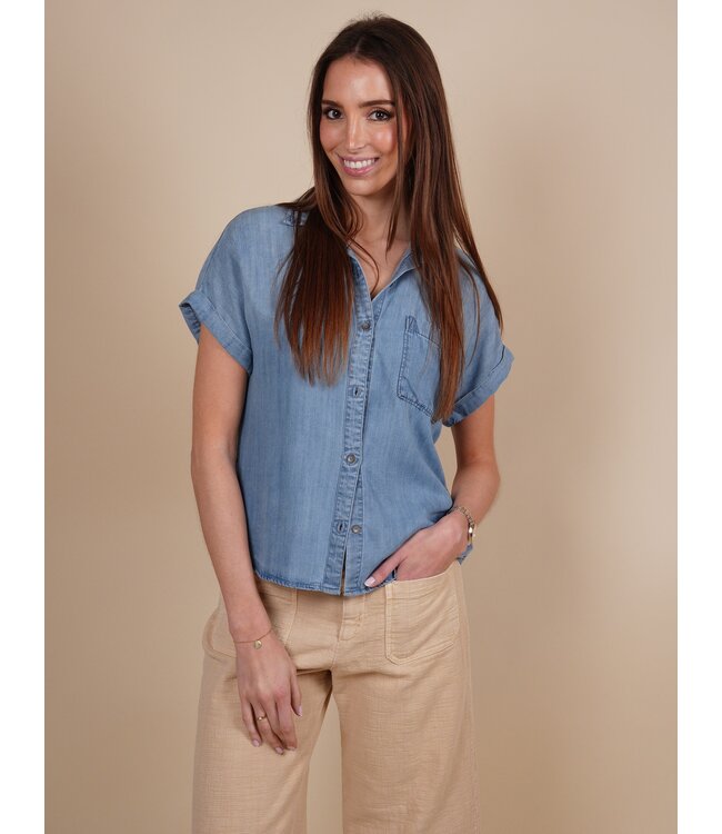 B4822 549-936 warm blue wash