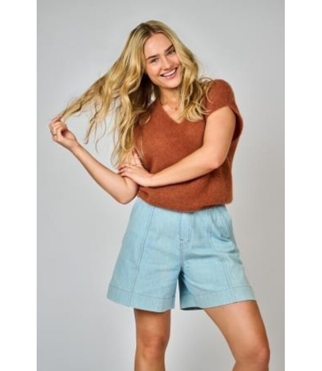 avenida light blue wash