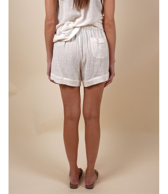 Calvi short off white