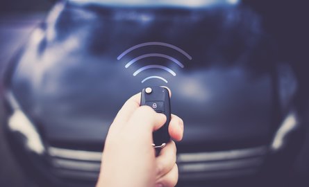 Aftermarket alarm bedienen via originele sleutel met de Keyless Protector