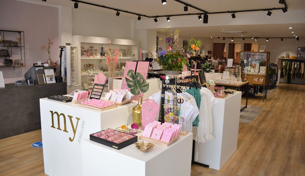 My Jewelley shop-in-shop