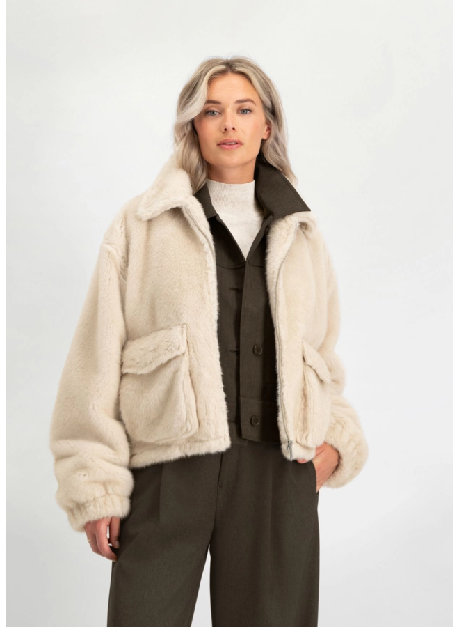 Jack Reese Cosy White