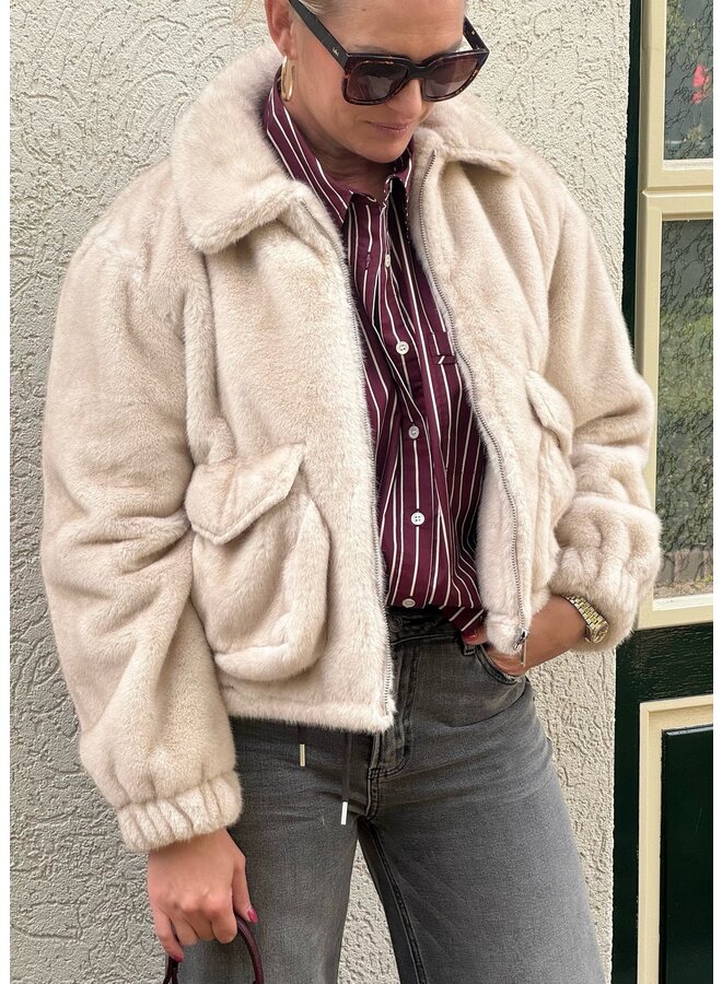 Jack Reese Cosy White