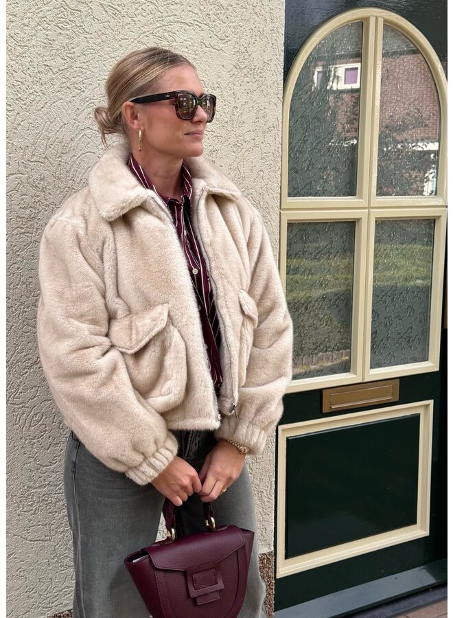 Jack Reese Cosy White