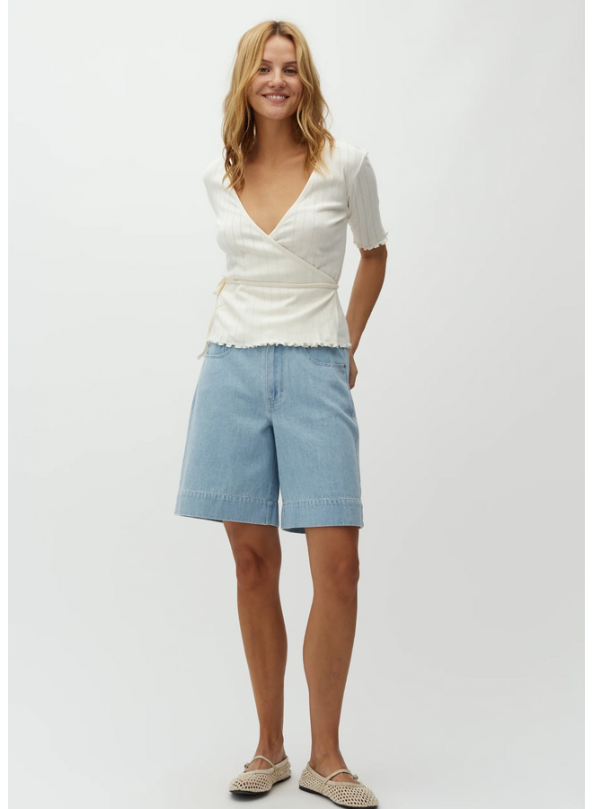Short Sanira-M Light Soft Wash