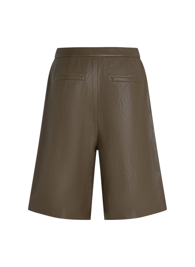 Short Phebe Teak