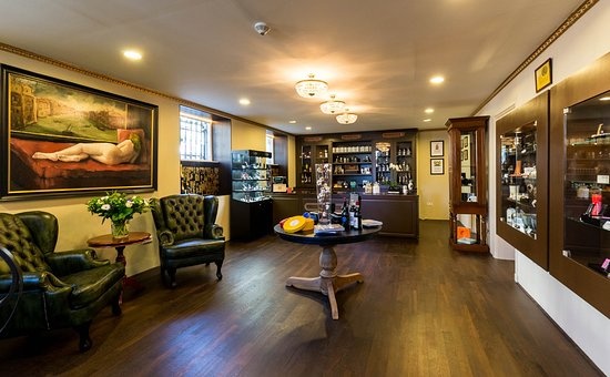 La Casa del Habano