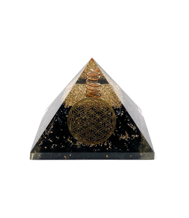Pyramide d'Orgonite en tourmaline noire et fleur de vie
