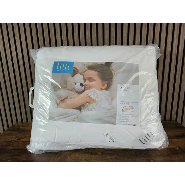 Lilli Furniture Peuter dekbed 4 seizoenen  120x150 cm
