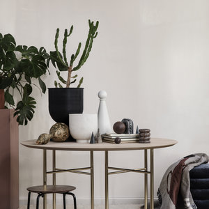 ferm LIVING ferm LIVING hourglass plantenpot small zwart