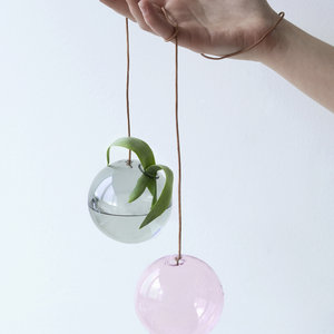 Studio About Vaas Flower Bubble hang klein roze