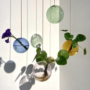 Studio About Vaas Flower Bubble hang klein cyaan