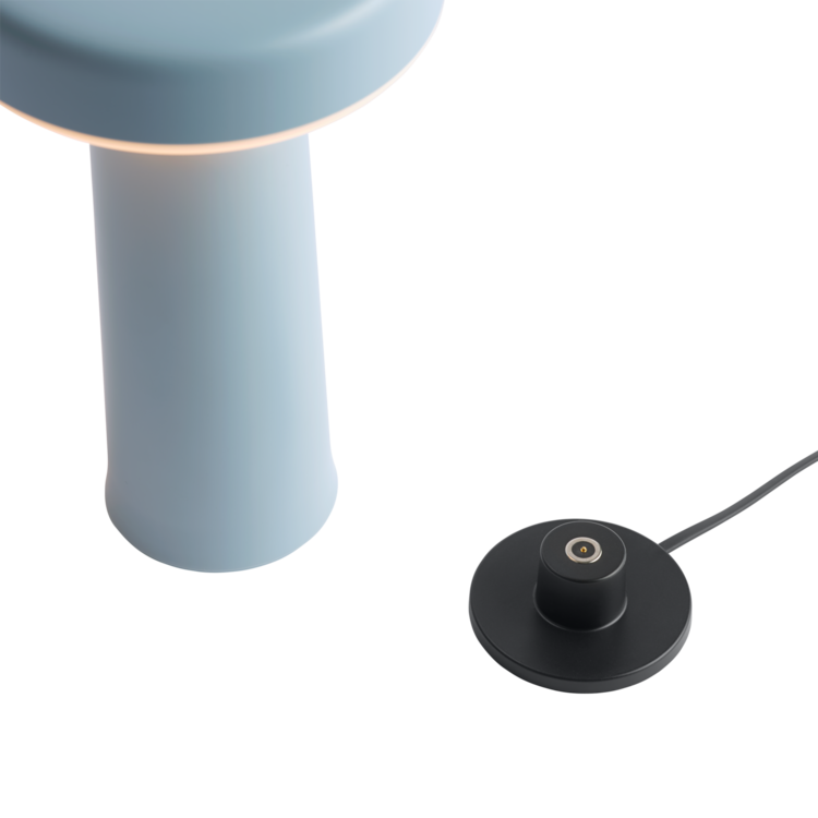 Muuto Muuto Ease portable lamp lichtblauw