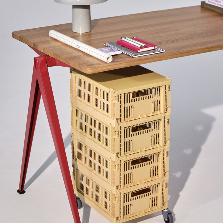 Hay 2024 color crate