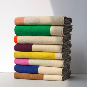 SUITE702 Handdoek by Martens & Martens 70x140 pink-green