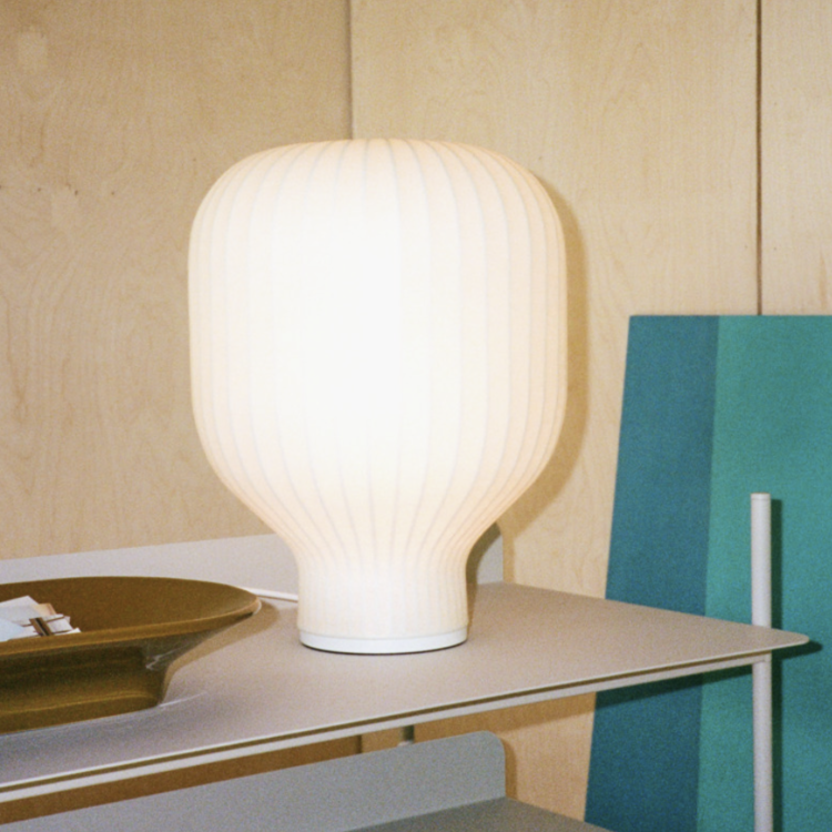 Muuto Table lamp Strand