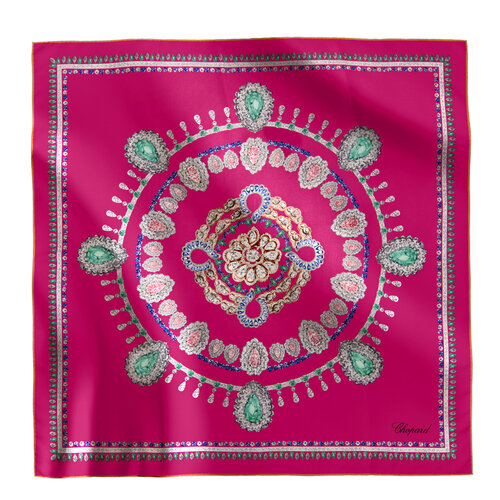 Chopard Precious Lace shawl in lichtpaarse zijde Leon Martens Juwelier