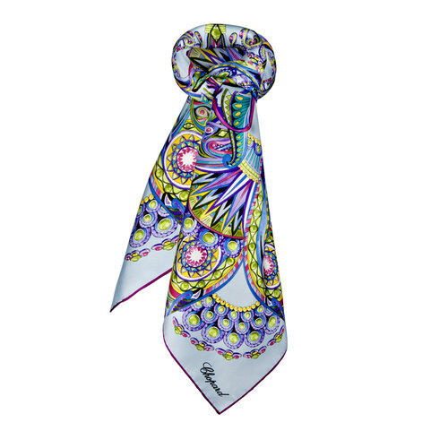 Chopard Cleopatra shawl in lichtblauwe zijde Leon Martens Juwelier