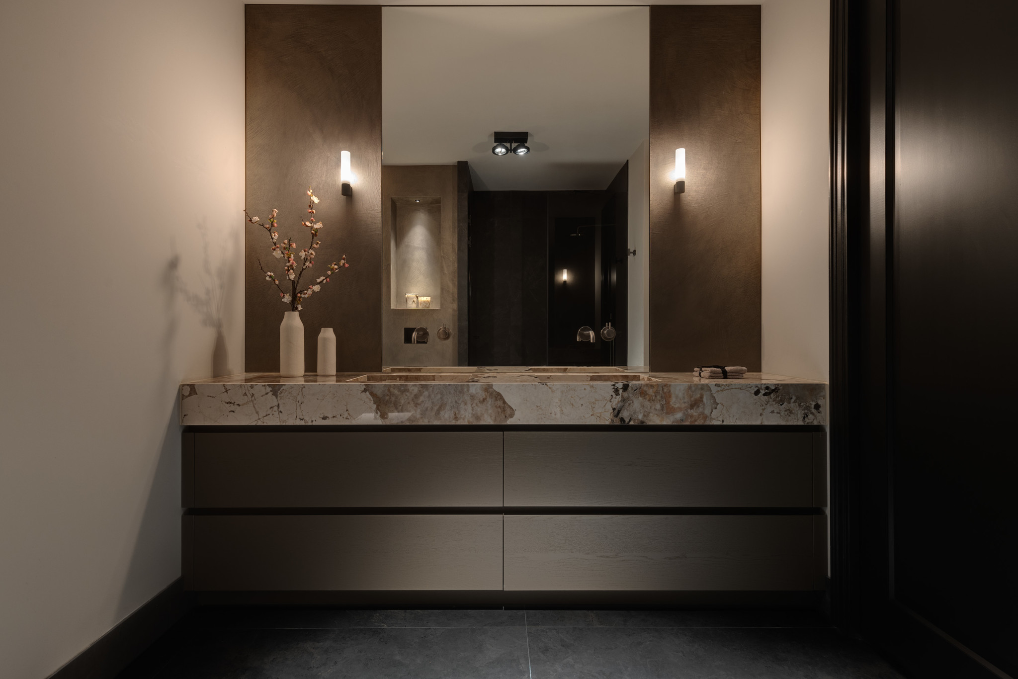 Image result for Projecten - High-end penthouse op de 26e verdieping van Zalmhaventoren ...