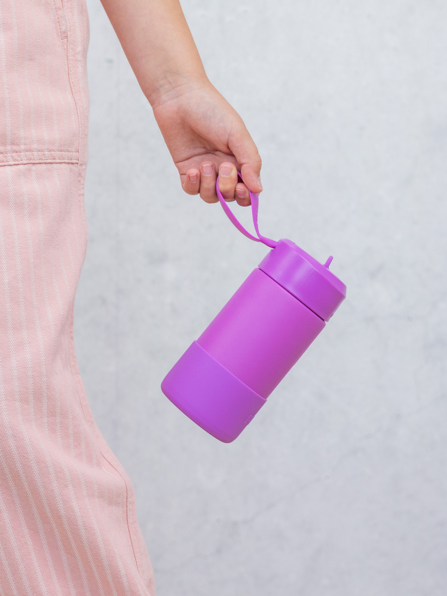 MontiiCo thermo drink bottle Sipper – 350 ml – stainless steel – with carry strap, stainless steel straw and bumper – Fusion range - Fuchsia-4