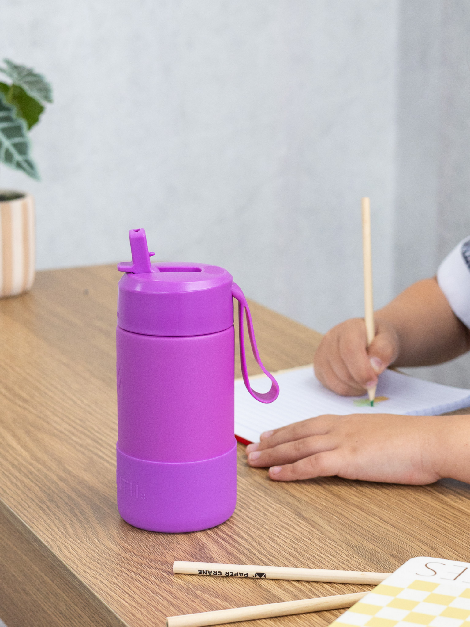 MontiiCo thermo drink bottle Sipper – 350 ml – stainless steel – with carry strap, stainless steel straw and bumper – Fusion range - Fuchsia-5