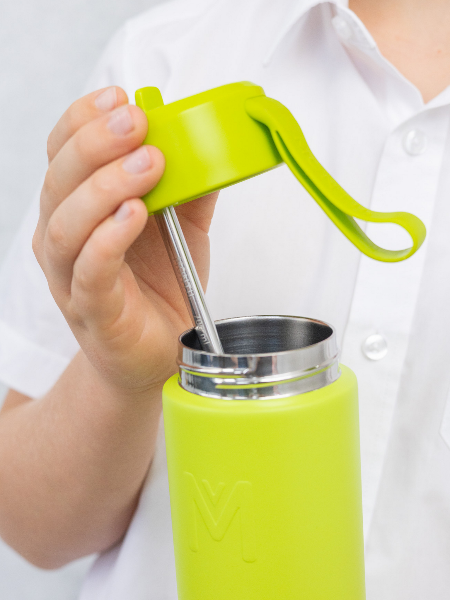 MontiiCo thermo drink bottle Sipper – 350 ml – stainless steel – with carry strap, stainless steel straw and bumper – Fusion range - Matcha lime green-2