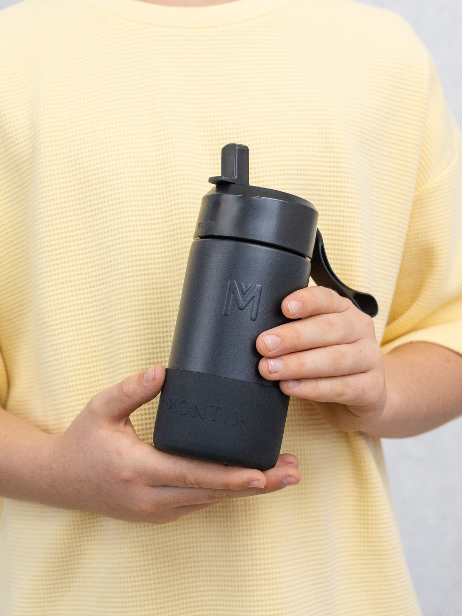 MontiiCo thermo drink bottle Sipper – 350 ml – stainless steel – with carry strap, stainless steel straw and bumper – Fusion range - Midnight black-5