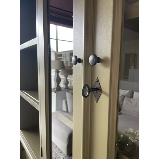 123kast  Buffetkast - Grutterskast - Pisa - 200x50x210H cm - 8 scharnierdeuren - 2 bolkleppen - 7 lades