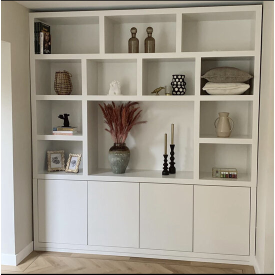 123kast  Tv vakkenkast Manhattan 05 - 220x40x240H cm - strak design - 4 push to open deuren - open vakken - cinewall - met tv kabel gat - greeploze deuren - 5cm plank dikte
