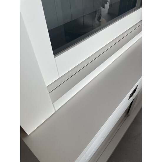 123kast  Buffetkast Iceland 01 -160x50x220H cm - strak design - 2 vitrinedeuren - 2 lades - 2 dichte schuifdeuren