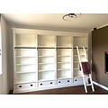 123kast  Brighton library - boekenkast - 330x40x240H cm - demontabel - met stang en ladder - 330x40x240H cm - 16 verstelbare planken - 4 soft close lades