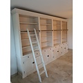 123kast  Boekenkast Private Library - 400x43x240H cm - demontabel - met stang en ladder - verstelbare planken - 20 planken - 8 lades - 8 dichte scharnierdeuren