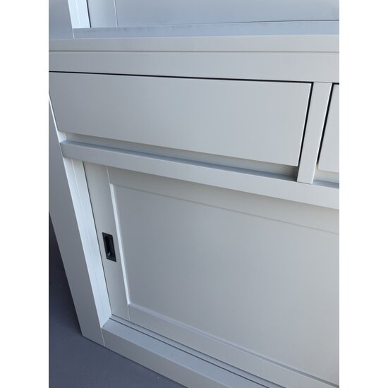 123kast  Buffetkast Lyon - 180x40/50x225H cm - strak design - 4 schuifdeuren - 3 greeploze lades