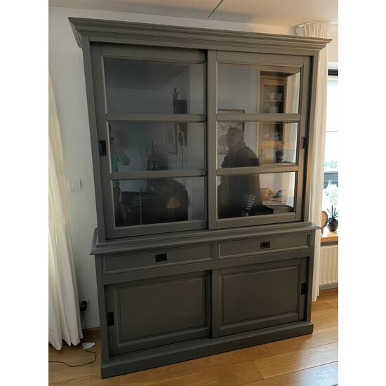 123kast  Buffetkast Miami beach - 160x53x218H cm - 2 vitrinedeuren - 2 lades - 2 dichte schuifdeuren - glazen zijkanten