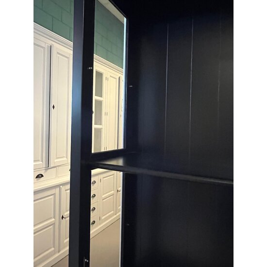 123kast  Showmodel vitrinekast Toulon 75x40x220H cm - RAL 9005