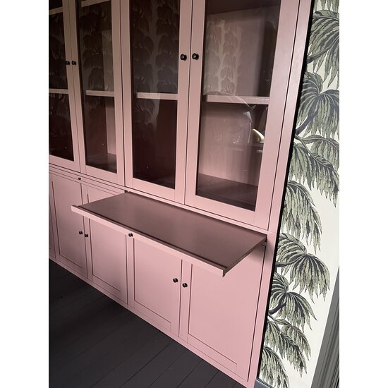 123kast  Vitrinekast Theo-Bert - 292x58x280H cm - scharnier deuren - uitschuif planken