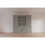123kast Buffetkast Montana 05 -220x46x220H cm - 2 dichte deuren - 2 houten vitrine deuren (zelfde kleur als romp kast) - bronzen greepjes - 4 soft close lades - RAL 7044