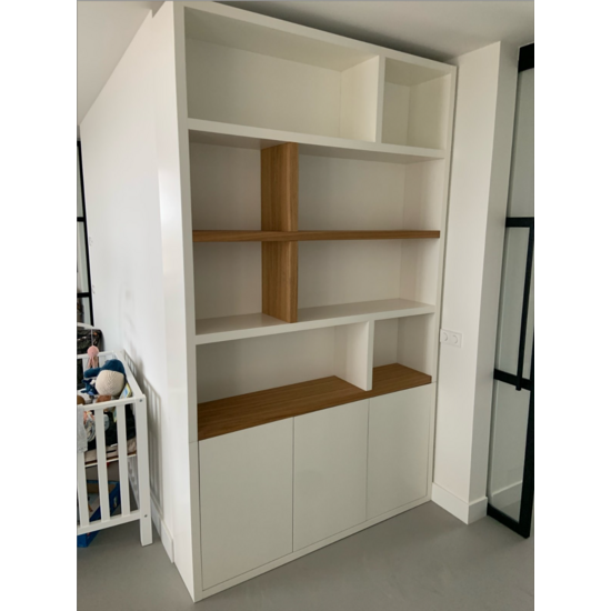 123kast  Vakkenkast Brunei - 150x30x250H cm - push to open deuren - met eiken planken - strakke afwerking