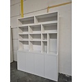 123kast Showmodel Vakkenkast Kingbridge - 200x35/45x262(H) cm - onderkast 100cm hoog - NCS S 0505-R