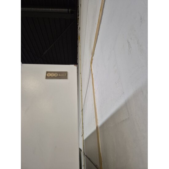 123kast Showmodel Vakkenkast Kingbridge - 200x35/45x262(H) cm - onderkast 100cm hoog - NCS S 0505-R