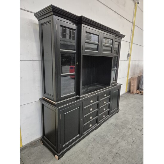 123kast  Showmodel (beschadigd) Buffetkast San Pietro - 235x55x225H cm - 4 vitrine scharnierdeuren - tv vak - 8 grote soft close lades - 2 dichte scharnierdeuren