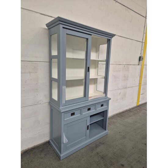 123kast Showmodel Buffetkast Chateau - 125x45x220H cm - 2 vitrine schuifdeuren - 3 soft close lades - 2 dichte schuifdeuren - glazen zijkanten