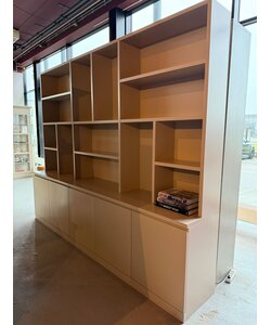 Showmodel Vakkenkast Sineu - 300x30/50x240H cm