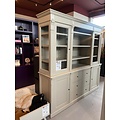 123kast  Showmodel Buffet/Boekenkast Edinburgh - 225x50x210H cm - 2 vitrine deuren - open vak - 2 dichte deuren - 6 soft close lades - verstelbare planken - landelijke afwerking