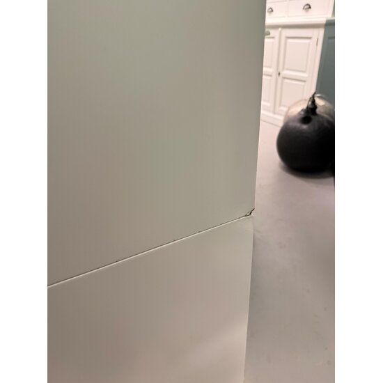 123kast  Vakkenkast Manhattan 03 showmodel - 180x40x240H cm - ral 9010