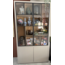 123kast Maatwerk Gitaarkast - 100x45x230H cm  - 4cm framedikte - push to open deurtjes en lades - Frame vitrine deuren 2,5 cm - 2 lades bovenkast - Gleuven voor ventilatiemogelijkheden - Onderkast 84cm hoog - 2 uitschuifbare planken (40 cm diep) met tussenplank -