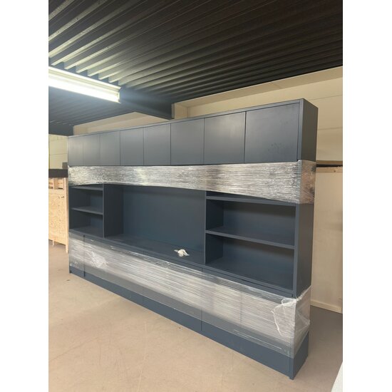 123kast Showmodel TV Vakkenkast/tv-kast Winterberg - 400x40x240H cm - Ral 5008